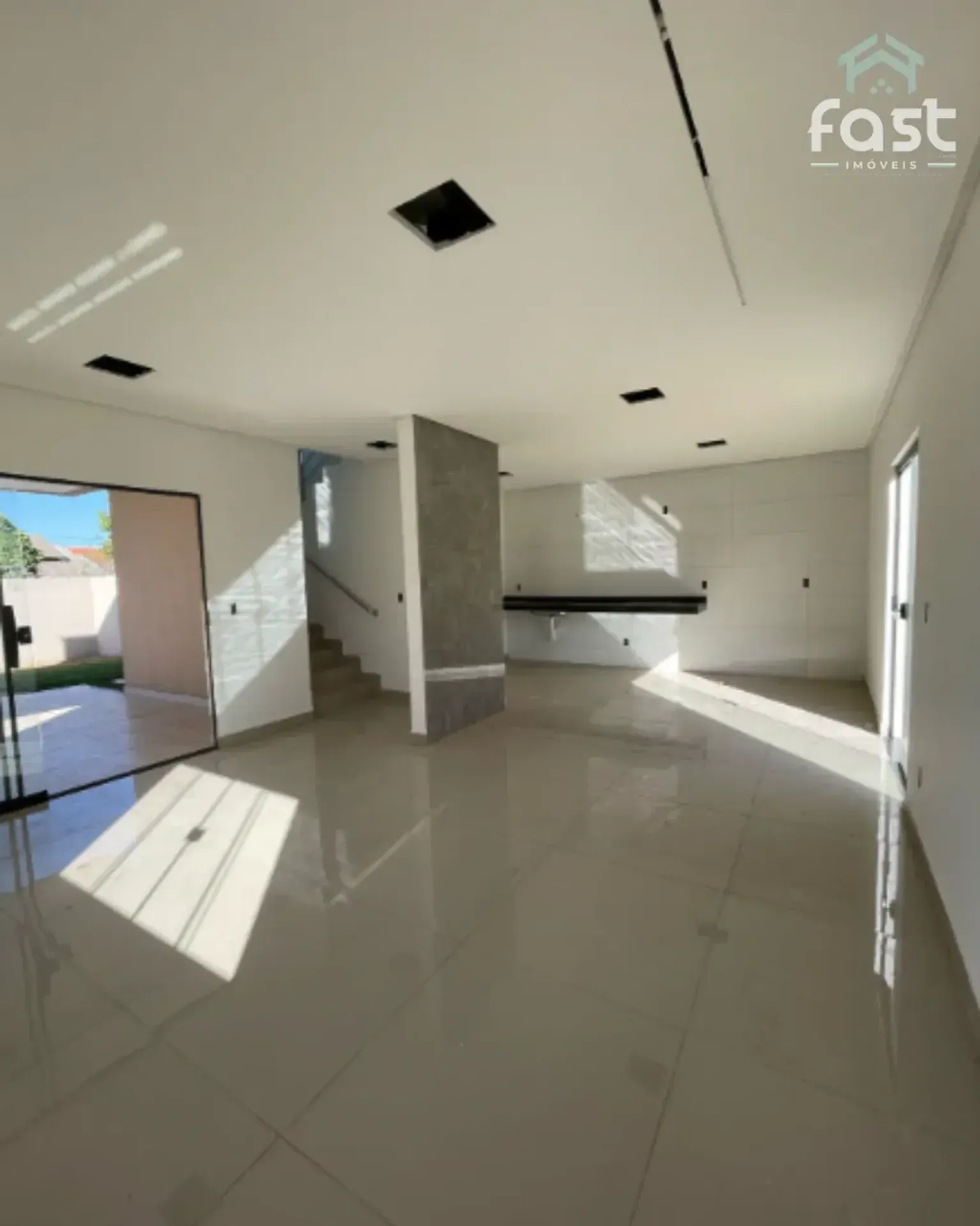 Sobrado com 3 Quartos à venda, 160m² - Jardim Helvécia