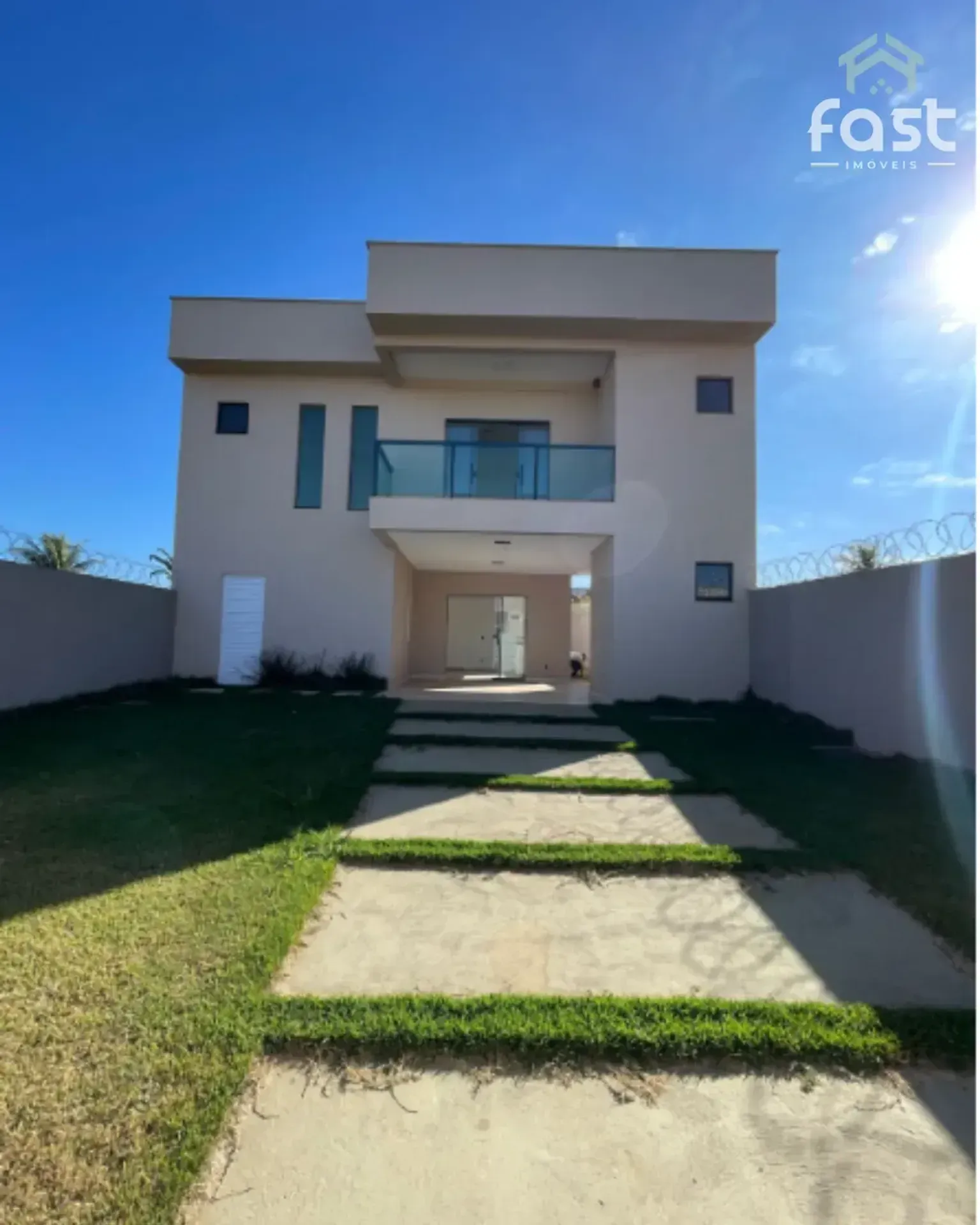 Sobrado com 3 Quartos à venda, 160m² - Jardim Helvécia