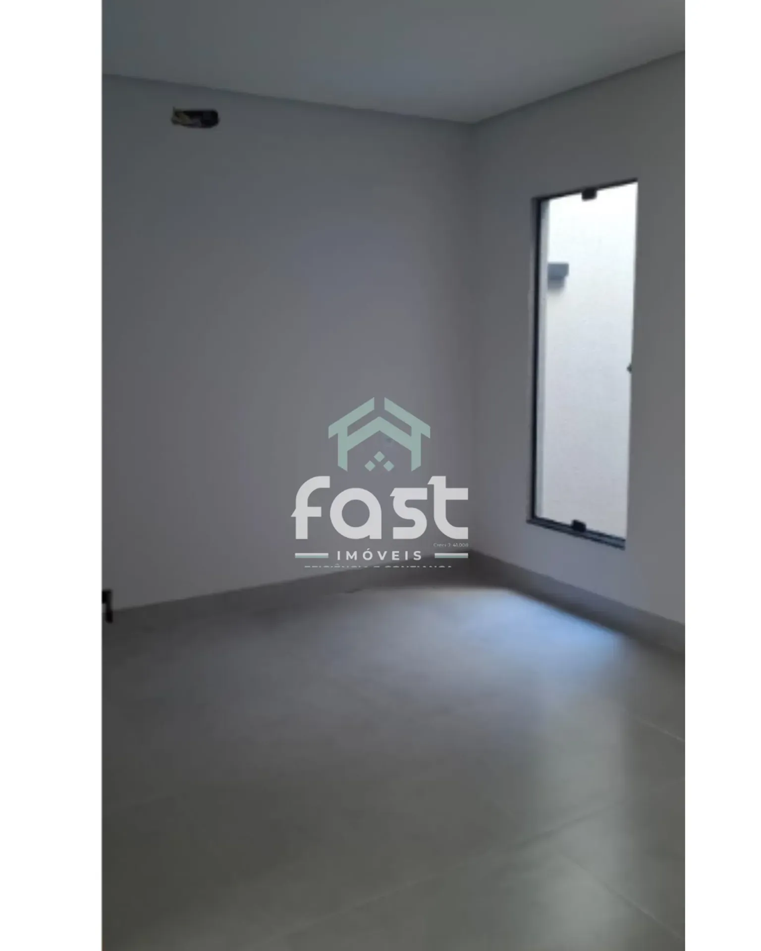 Sobrado com 4 Quartos à venda, 200m² - Jardim Helvécia