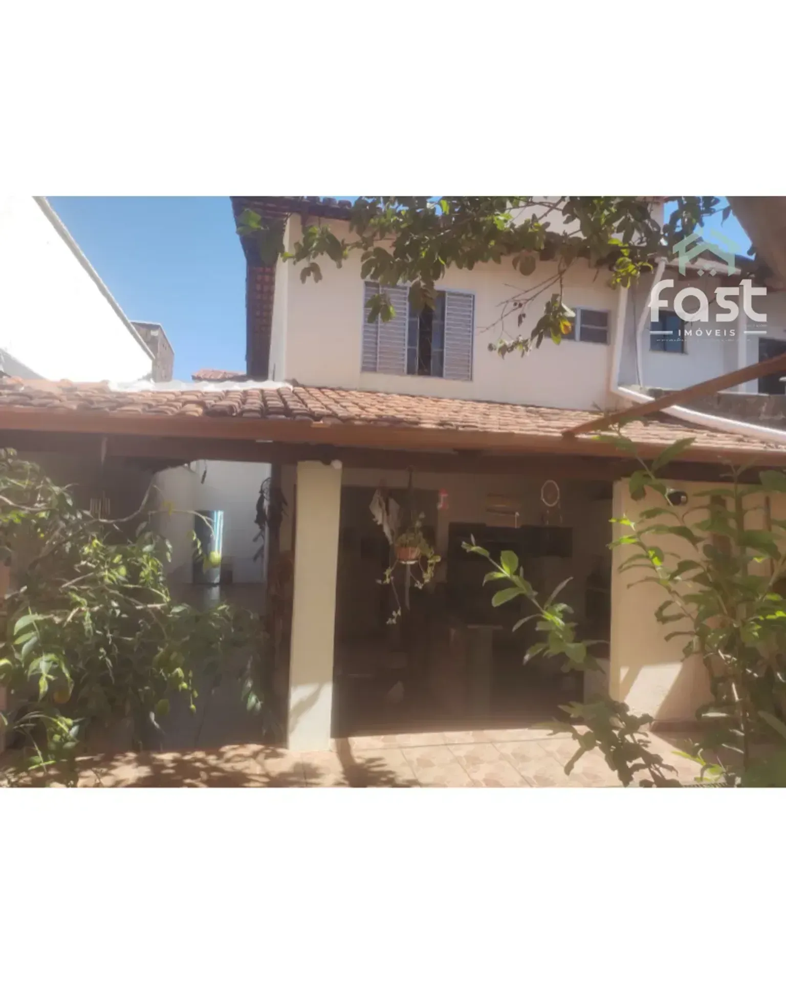 Sobrado com 5 Quartos à venda, 198m² - Jardim Vila Boa