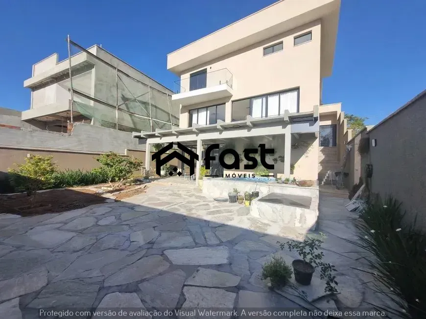 Casa de Condomínio com 4 Quartos à venda, 304m² - Jardins Nápoles
