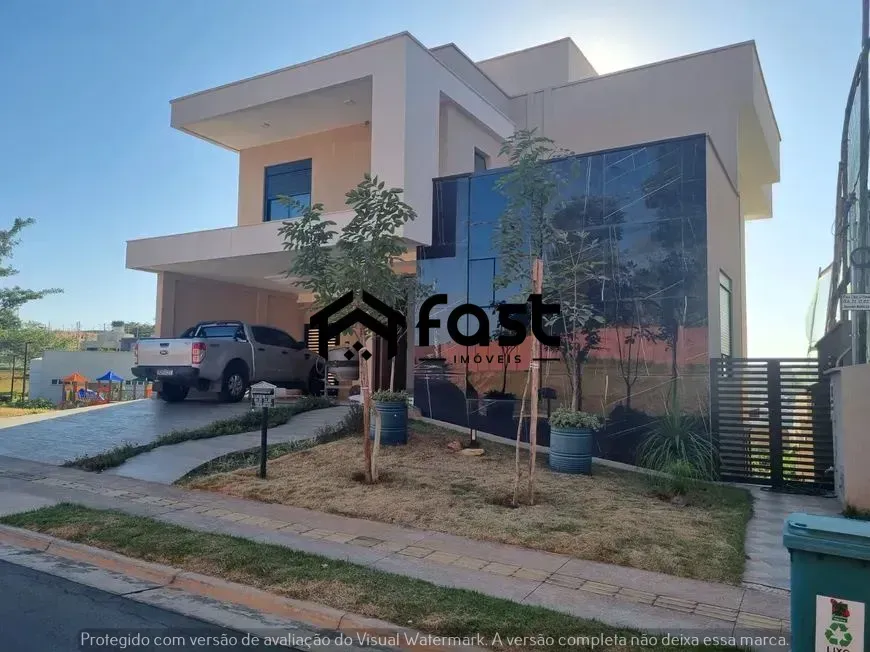 Casa de Condomínio com 4 Quartos à venda, 304m² - Jardins Nápoles