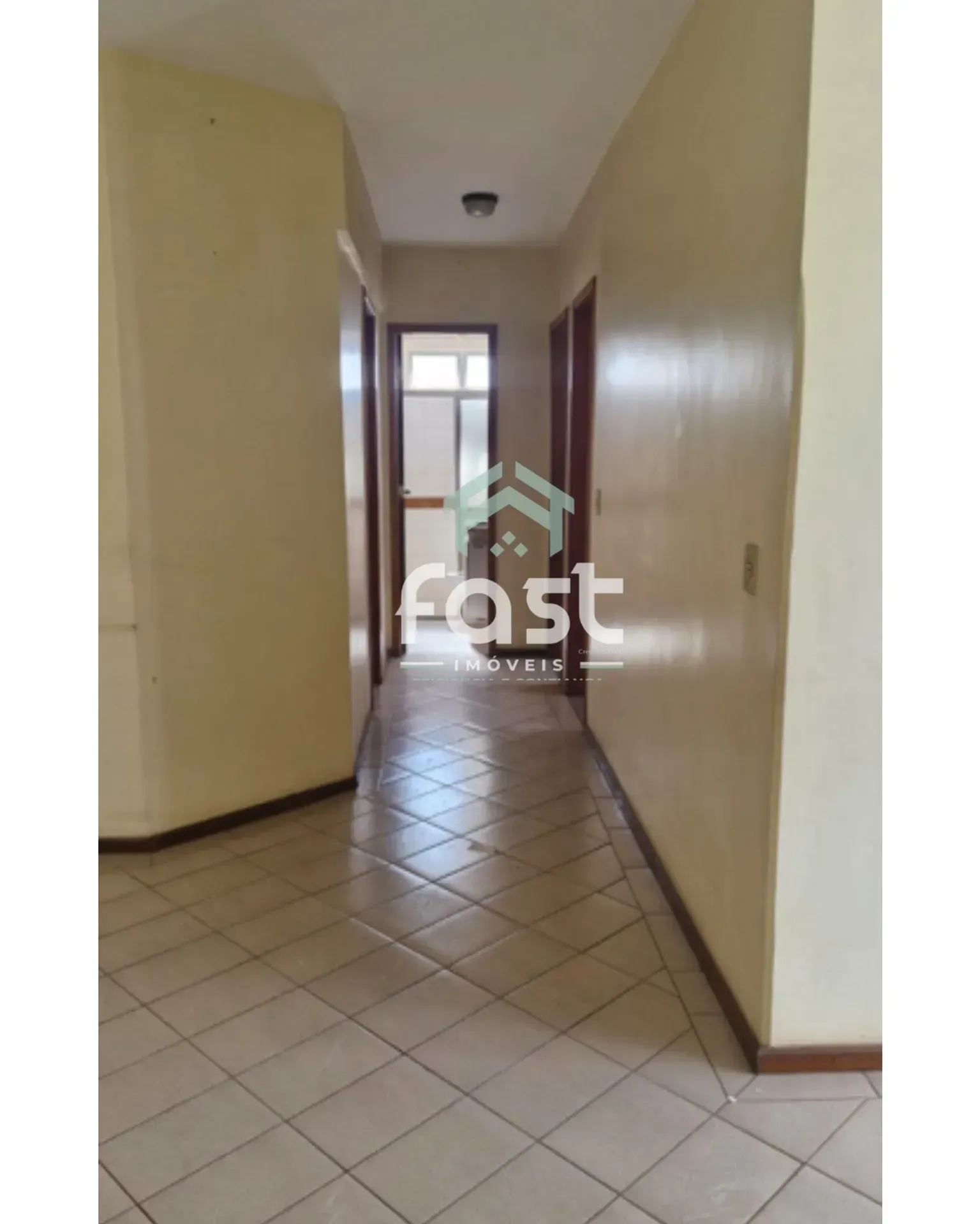 Apartamento com 3 Quartos à venda, 80m² - Nova Suiça