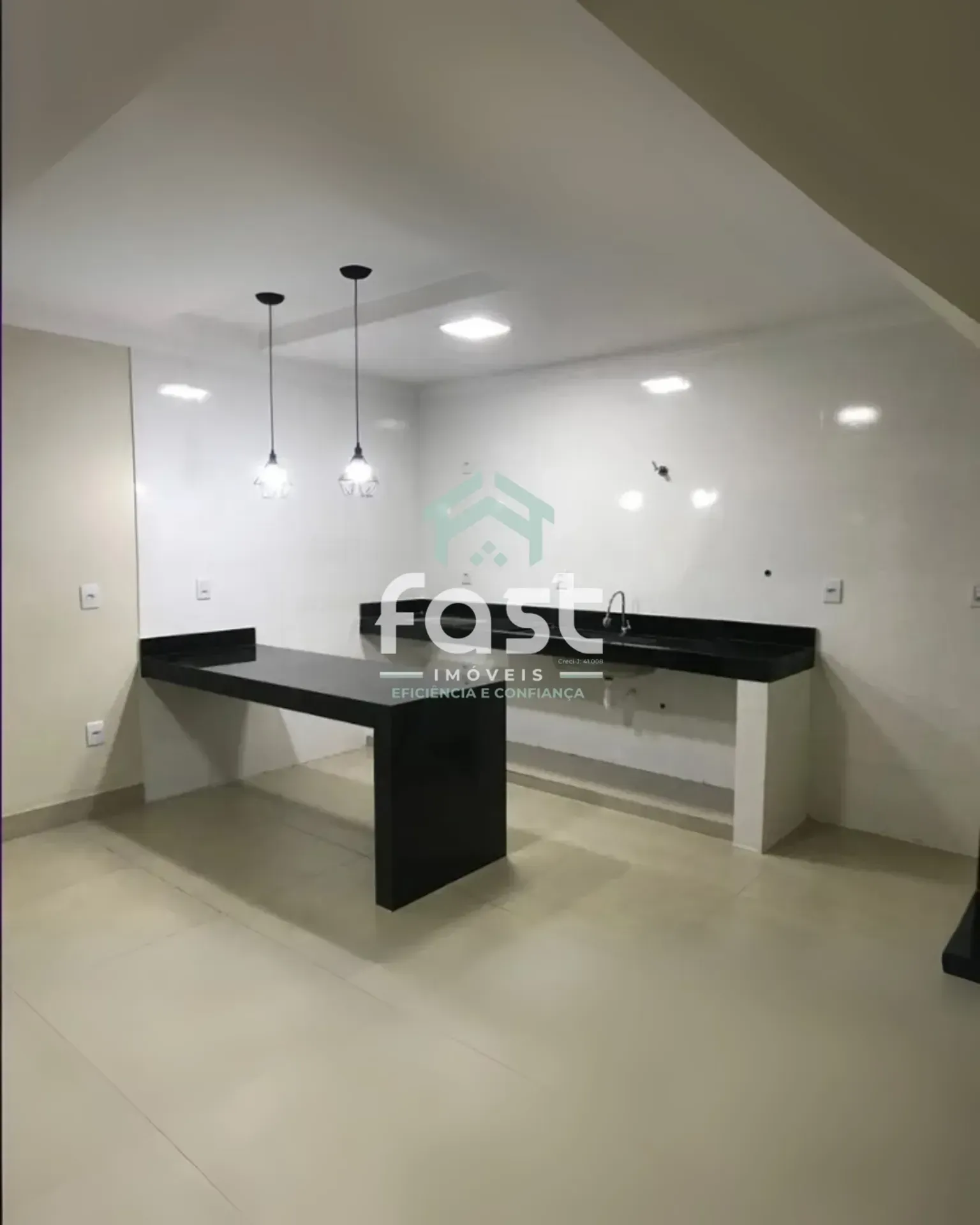 Prédio Residencial com 15 Quartos à venda, 360m² - Setor Leste Vila Nova