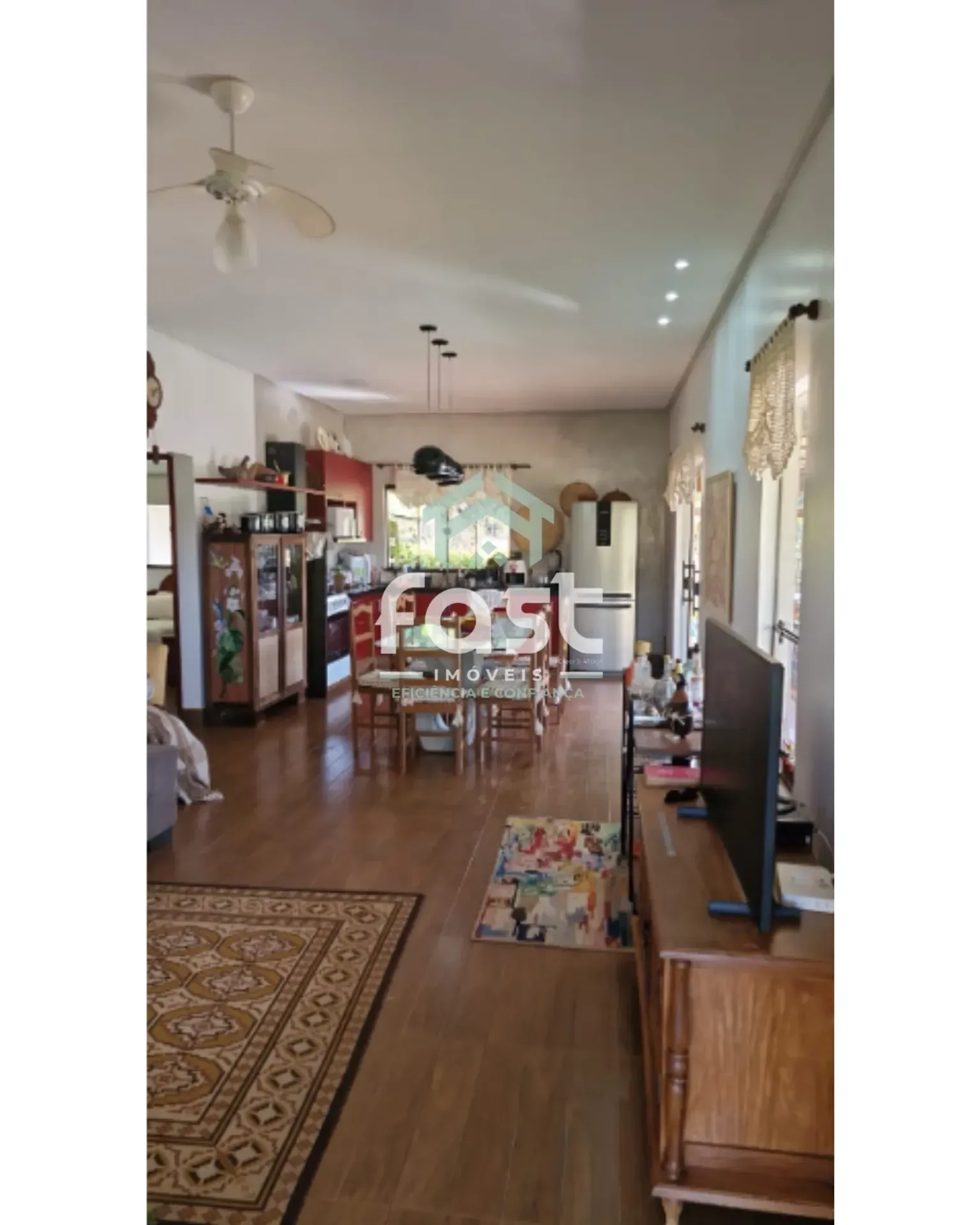 Fazenda/Sítio com 3 Quartos à venda, 310m² - Zona Rural