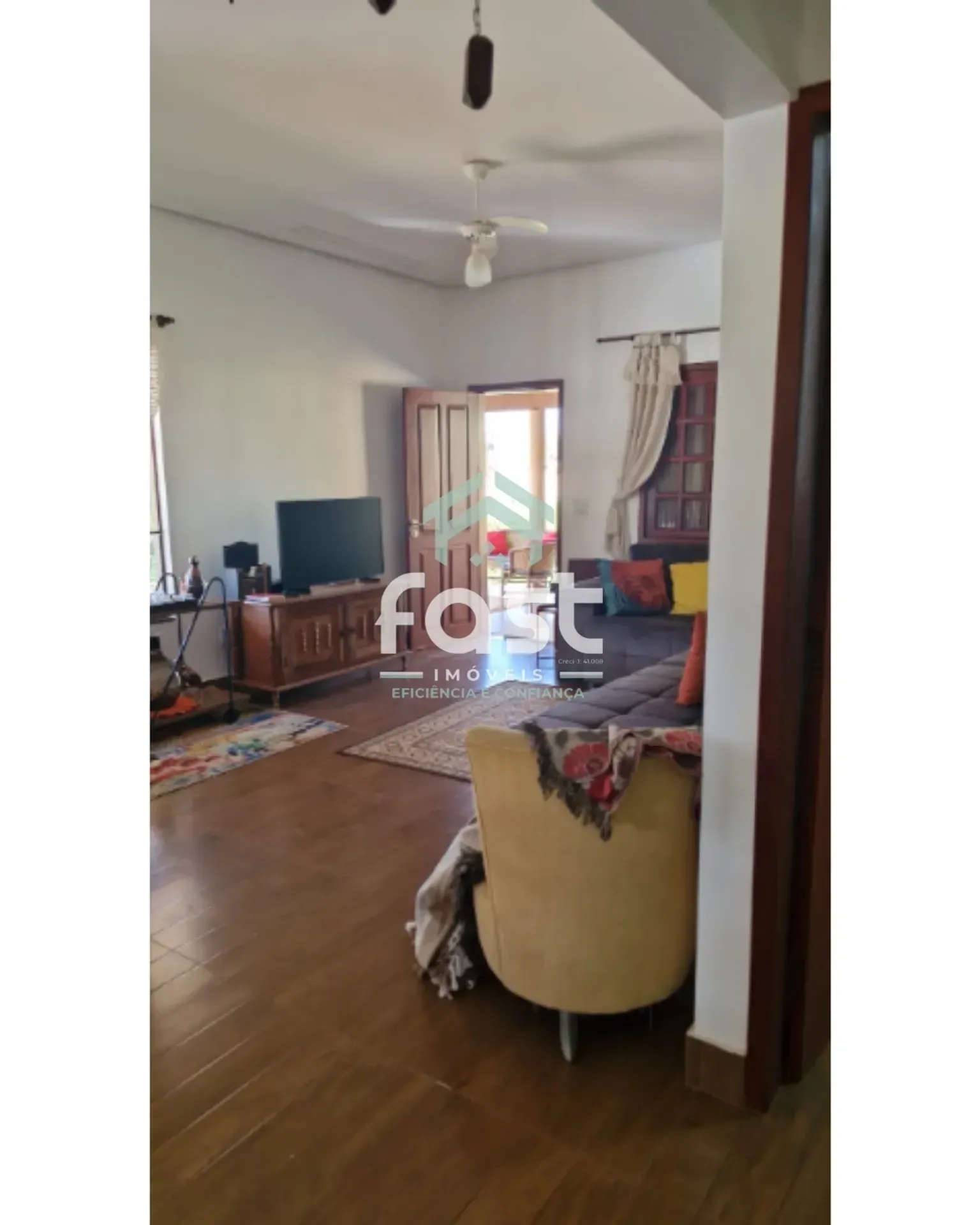 Fazenda/Sítio com 3 Quartos à venda, 310m² - Zona Rural