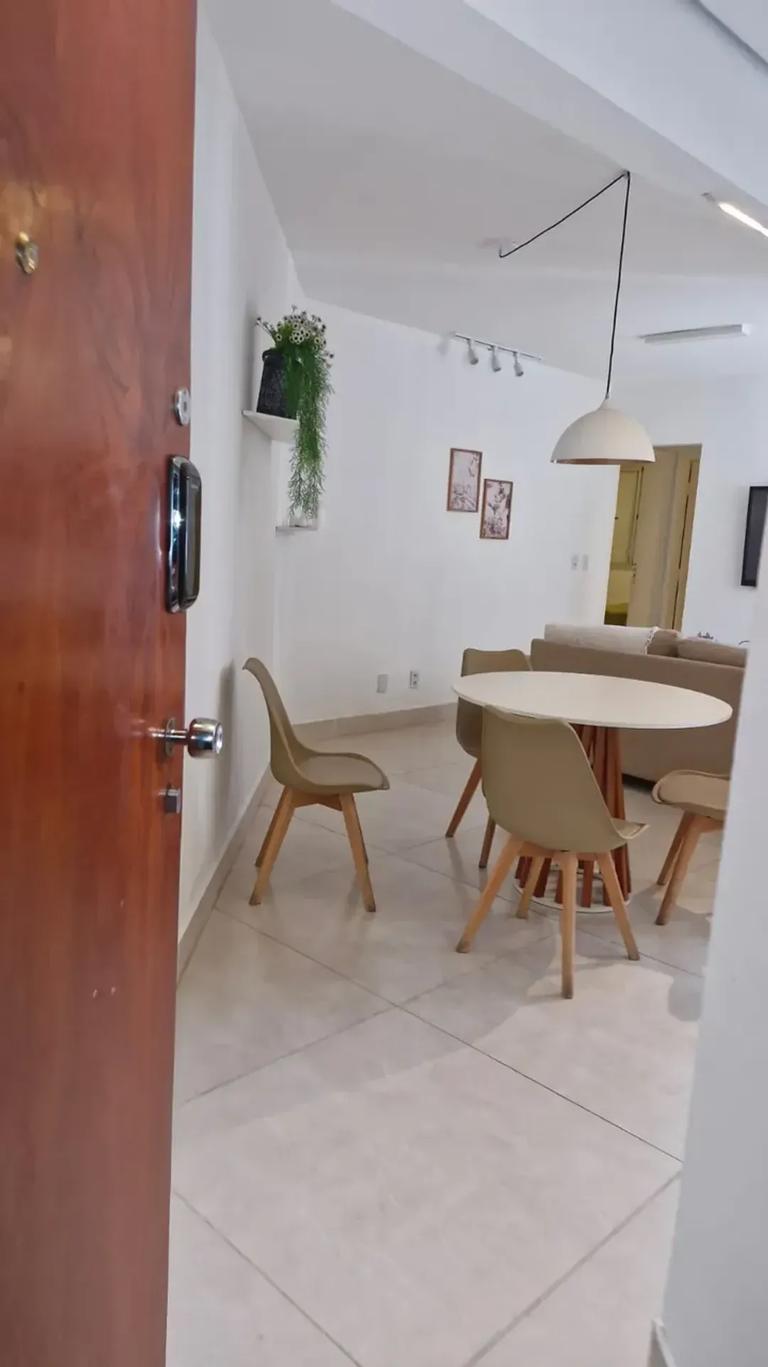 Apartamento com 2 Quartos para alugar, 60m² - Setor Bueno