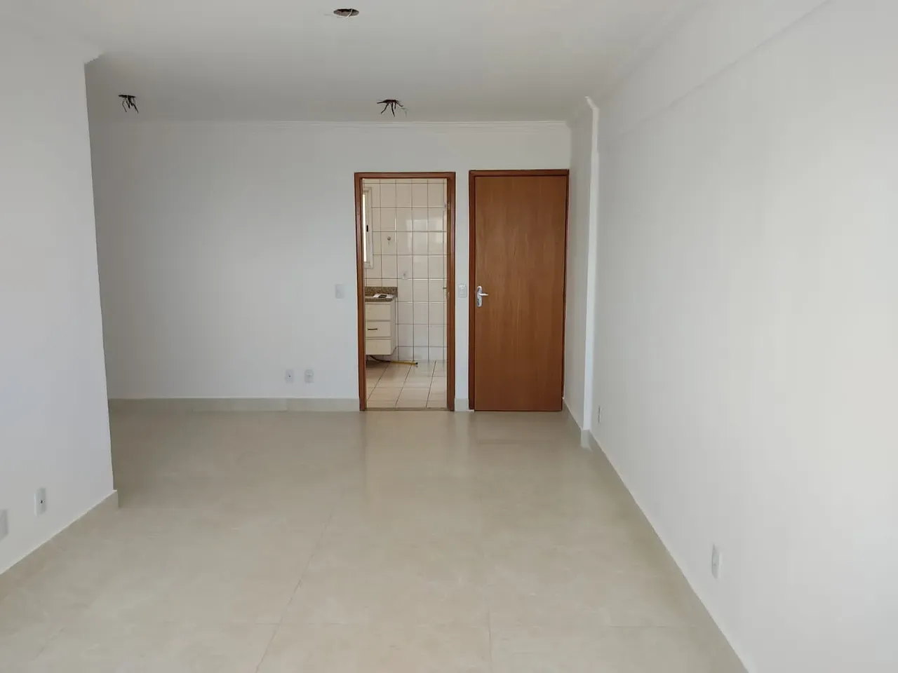 Apartamento com 3 Quartos para alugar, 72m² - Parque Amazônia