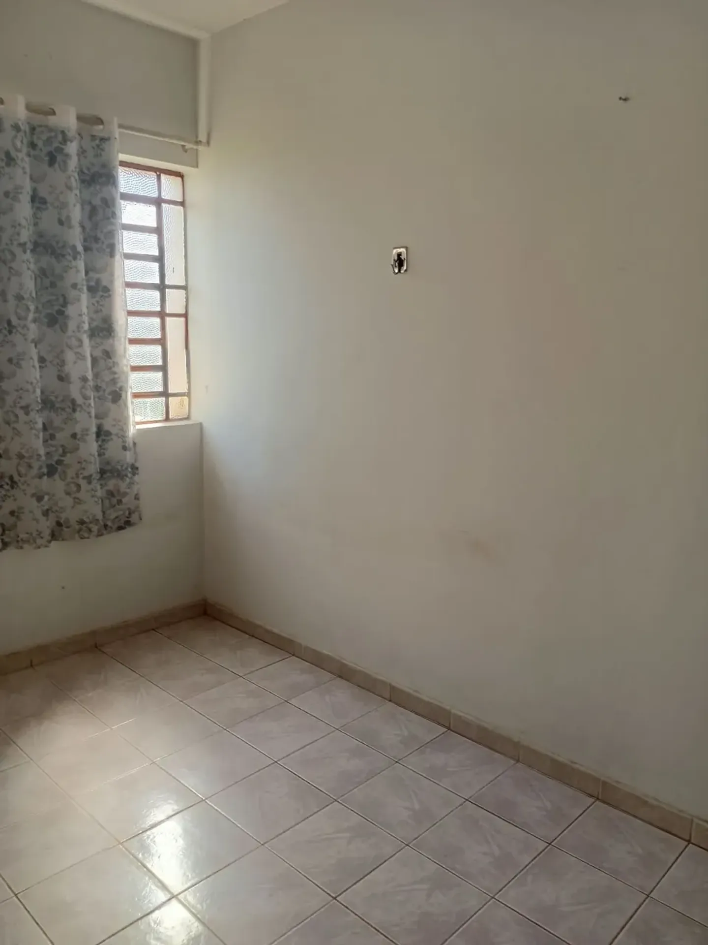 Imóvel Comercial com 7 Quartos para alugar, 420m² - Setor Central