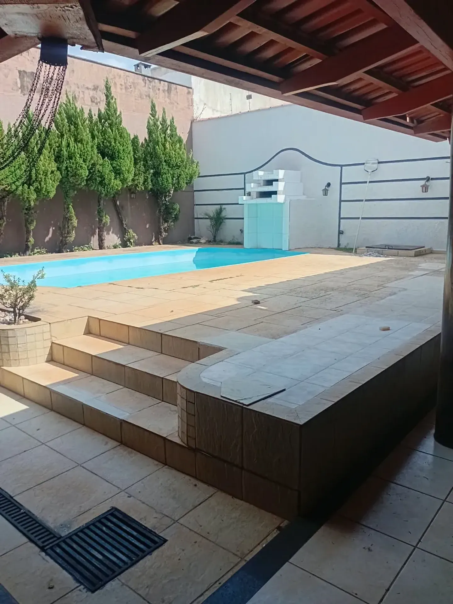 Sobrado com 4 Quartos para alugar, 240m² - Jardim Atlântico